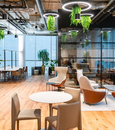 Kanceláře roku – WorkLounge01 390x440